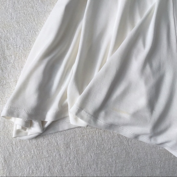 Urban Outfitters Kimchi Blue Size Small White Romper Flirty Girly Wrap Style - Picture 14 of 14